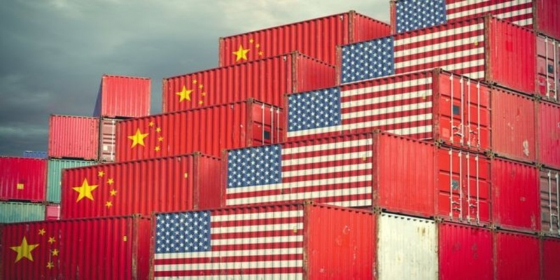 EUA e China continuam em tratativas para tentar interromper disputa comercial — Foto: GETTY IMAGES