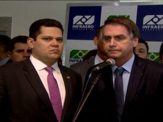 Bolsonaro fará reunião com ministros e responsáveis pela política de preços da Petrobras