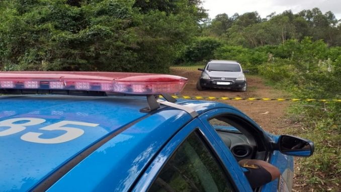 Corpo de empresário é encontrado com marcas de tiros em estrada de Campos, no RJ 