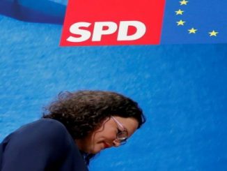 Líder do partido alemão SPD anuncia renúncia e abala coalizão de Merkel