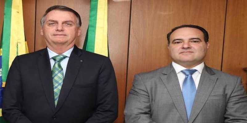 O presidente Jair Bolsonaro e Jorge Oliveira