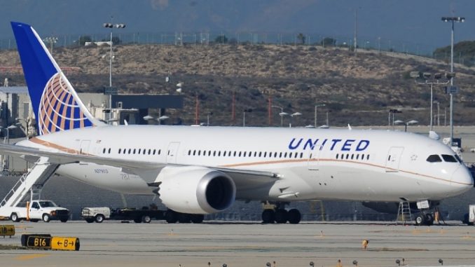 United Airlines suspende voos para a Índia em meio a preocupação com o espaço aéreo do Irã 