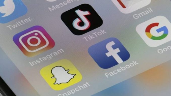 Facebook fará alteração no nome do Instagram e do WhatsApp 
