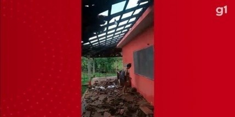 Chuva forte danifica telhados e derruba árvores em Santo Antônio de Pádua