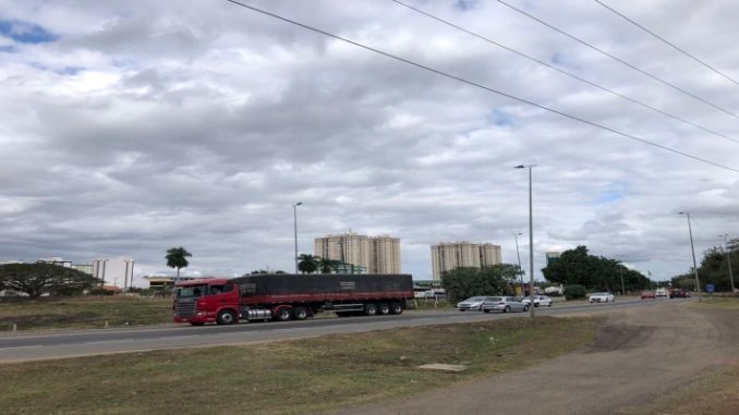 Mais de 1 milhão de veículos devem passar pela BR 101, entre Niterói e a divisa do RJ com o ES, estima concessionária 