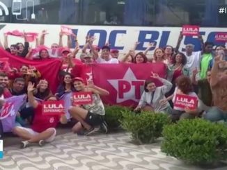 Caravana com quase 200 pessoas sai de Campos (RJ) para a posse de Lula em Brasília, DF
