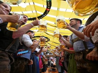 FOTOS: 188ª Oktoberfest começa em Munique com expectativa de receber 6 milhões de pessoas