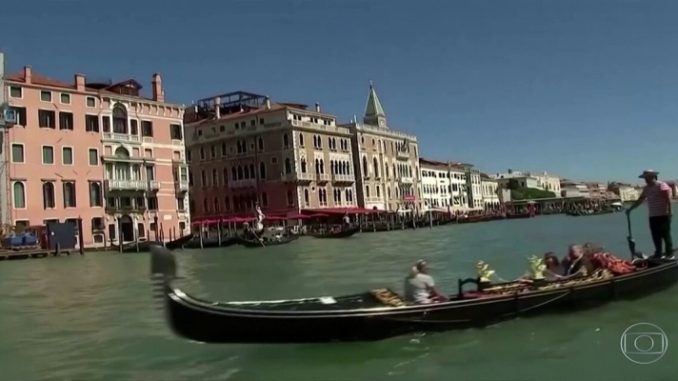 Veneza testará cobrança de taxas de entrada de R$ 26 e limite de visitantes a partir de abril 