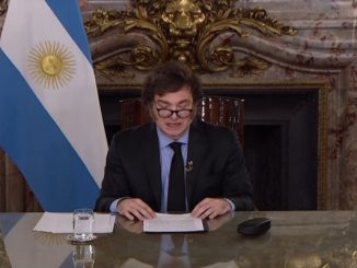 Argentina tem 3º superávit mensal seguido, e Milei diz que país está no caminho contra 'inferno inflacionário'