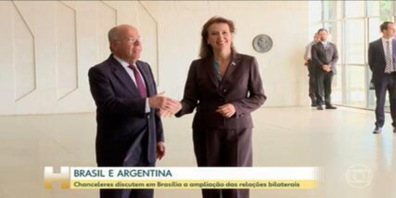 Chanceler argentina tem primeira reunião bilateral com o Brasil desde a posse de Milei
