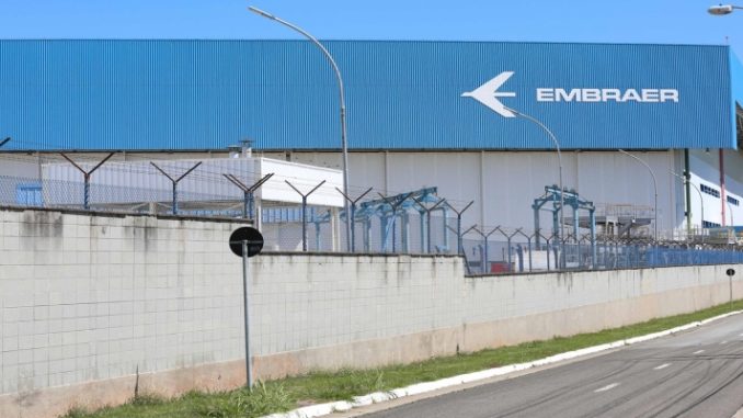 Embraer anuncia investimento de cerca de R$ 2 bilhões e geração de 900 empregos no Brasil 