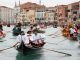 Veneza inicia cobrança de taxa diária de cinco euros para conter turismo em massa
