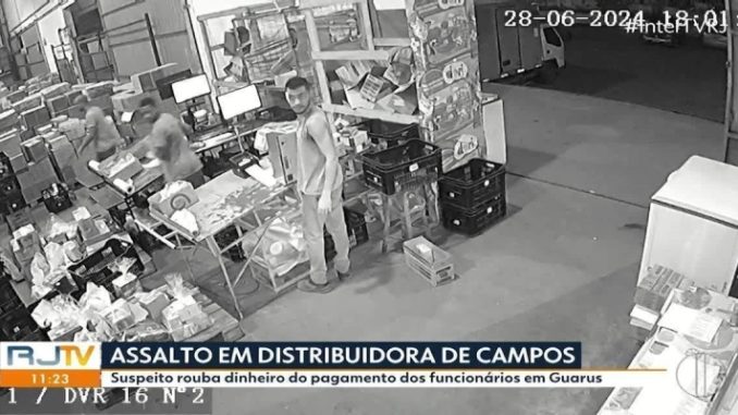 Distribuidora de alimentos é assaltada por homem armado em Campos 