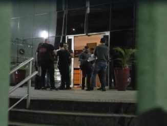 Operação mira suspeitos de desviarem recursos de escola estadual de Campos